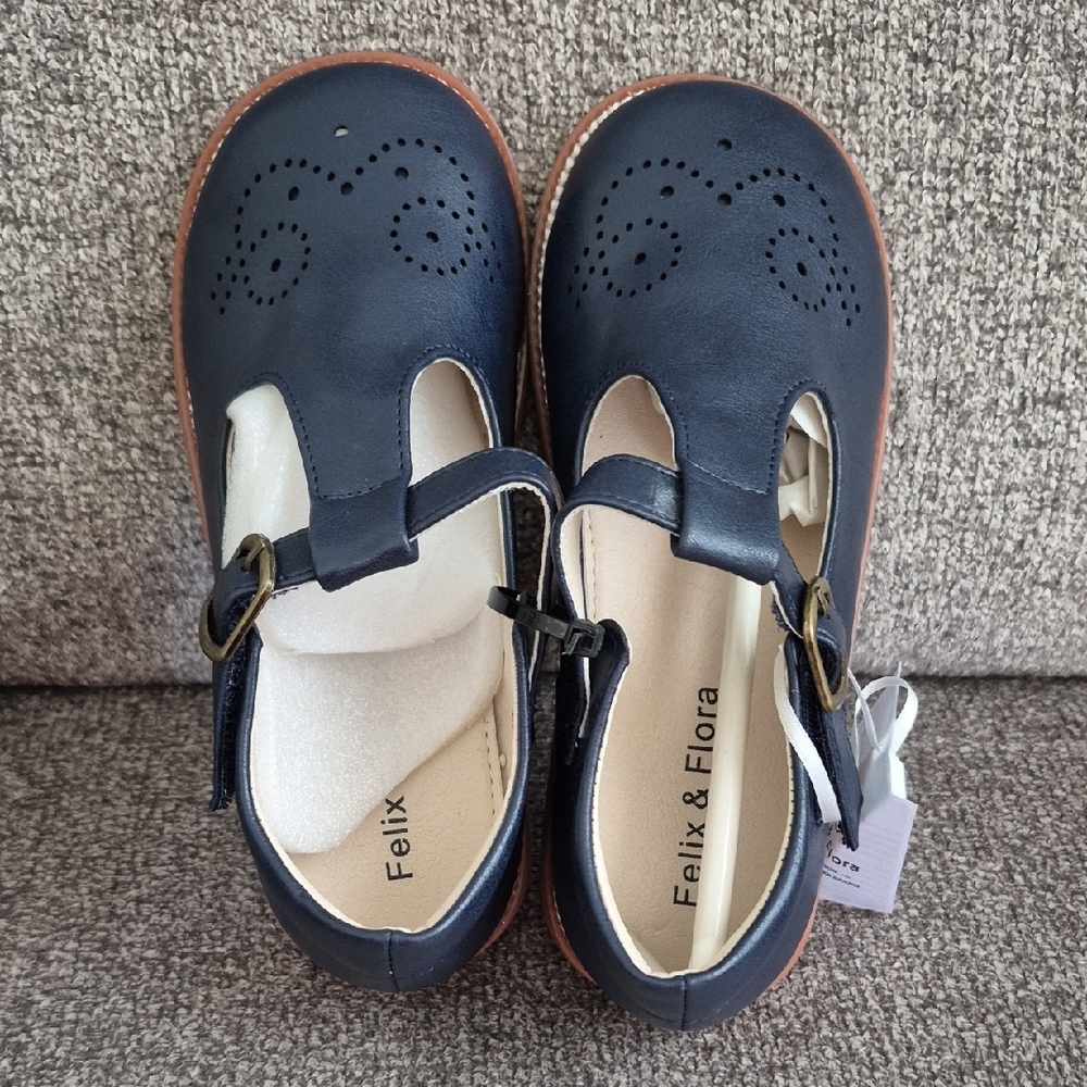 Felix& Flora Little Girls Mary Jane Shoes.